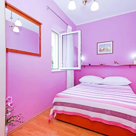 In 6683 Apartment Makarska